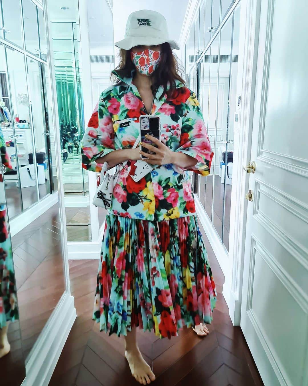 Araya Alberta Hargateさんのインスタグラム写真 - (Araya Alberta HargateInstagram)「🌺🌼🍃🌺🌼🍃」6月13日 11時20分 - chomismaterialgirl