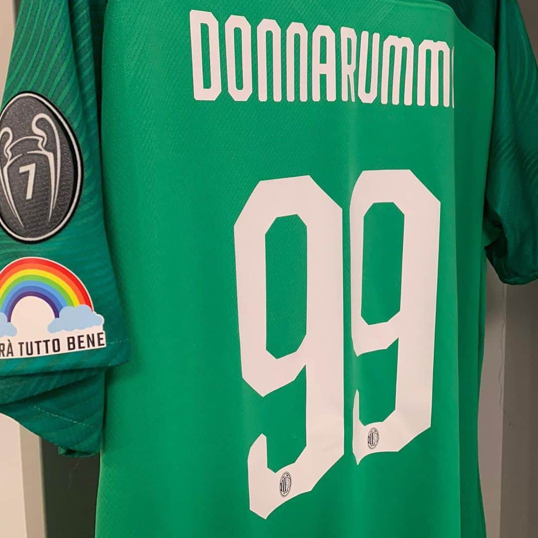 ACミランさんのインスタグラム写真 - (ACミランInstagram)「“Everything will be alright” 🌈 Our special shirts dedicated to the frontline medical workers in Italy ❤️ #SempreMilan #JuveMilan #CoppaItalia」6月13日 2時57分 - acmilan