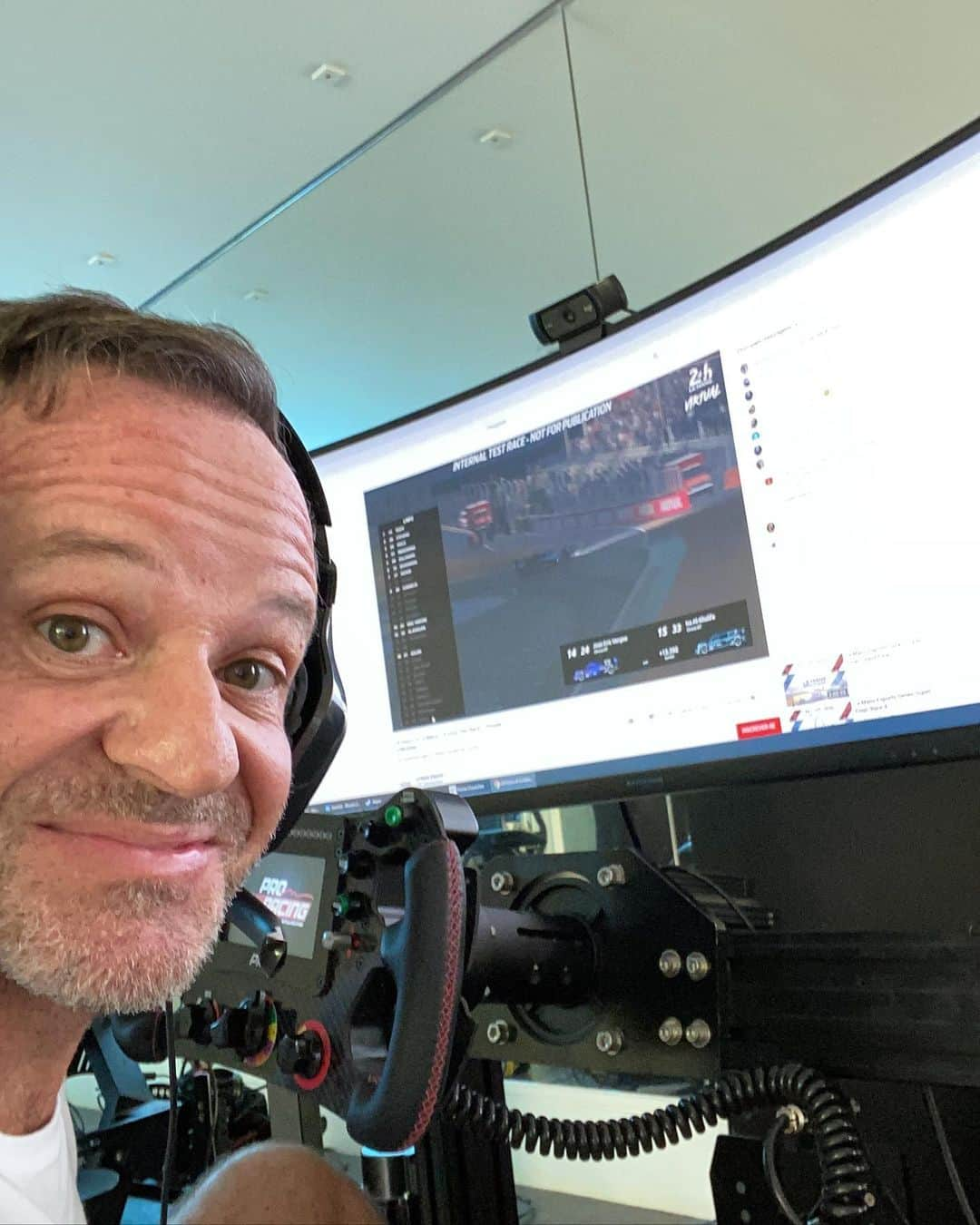 ルーベンス・バリチェロさんのインスタグラム写真 - (ルーベンス・バリチェロInstagram)「Por aqui tudo pronto pra batalha das 24hrs de Le Mans virtual. Confesso estar ansioso🤷🏼‍♂️😂 ... nao vejo a hora. Q prazer ter @fernandoalo_oficial como meu companheiro. Temos radio, engenheiro, estrategista ou seja tudo igual a uma corrida real e mais... largaremos de P13 as 10am do 🇧🇷 e vc podera curtir tudo no youtube / https://www.youtube.com/embed/qGzoLSmAvPY (fica sussa q amanha coloco no meu stories e vc so arrasta pra cima) e tambem no meu twitch rubarrichello111 ... q d+ ter mais esta oportunidade. #tamojunto @fernandoalo_oficial @jarlteien66 @ollipahkala  @ais_simulators #go14 @dmeenan」6月13日 7時34分 - rubarrichello