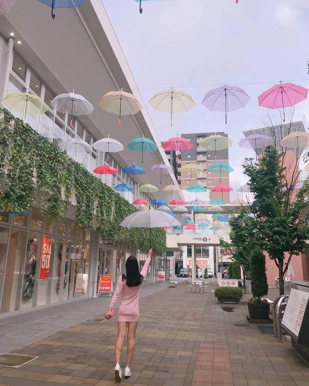 セキユウティンさんのインスタグラム写真 - (セキユウティンInstagram)「早安～最近到梅雨季节了 出门要记得带好伞哦^-^ おはようございます　梅雨の季節に傘忘れないように注意してくださいね🥰」6月13日 7時35分 - shi_yuting35