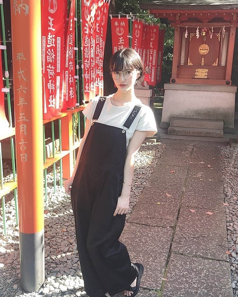 東条蒼のインスタグラム：「＊ ・ ・ 梅雨にマスクつらすぎですね😂 ・ ・ 普段、汗をかかない私ですが、さすがに汗をかく。 ・ ・ むれっむれマスク気持ち悪いね… いつまでマスクなんだ… ・ ・ ・ 神社行って、コロナが落ち着き、またみんなと会えるように、お願いしてきたよ🥺 ・ 1日でも早く、イベント等でみなさんに会えますように。。 ・ ・ ・ ・ #東条蒼 #クルーズグループ #セクシー女優 #av女優 #メガネ女子 #黒髪 #ショートヘア #あおたん　#teamメレンゲ #followｍe #following #japan #girl #photooftheday #tagsforlikes #instalike  #台湾 #香港 #粉我 #拍照 #照片 #人像攝影」