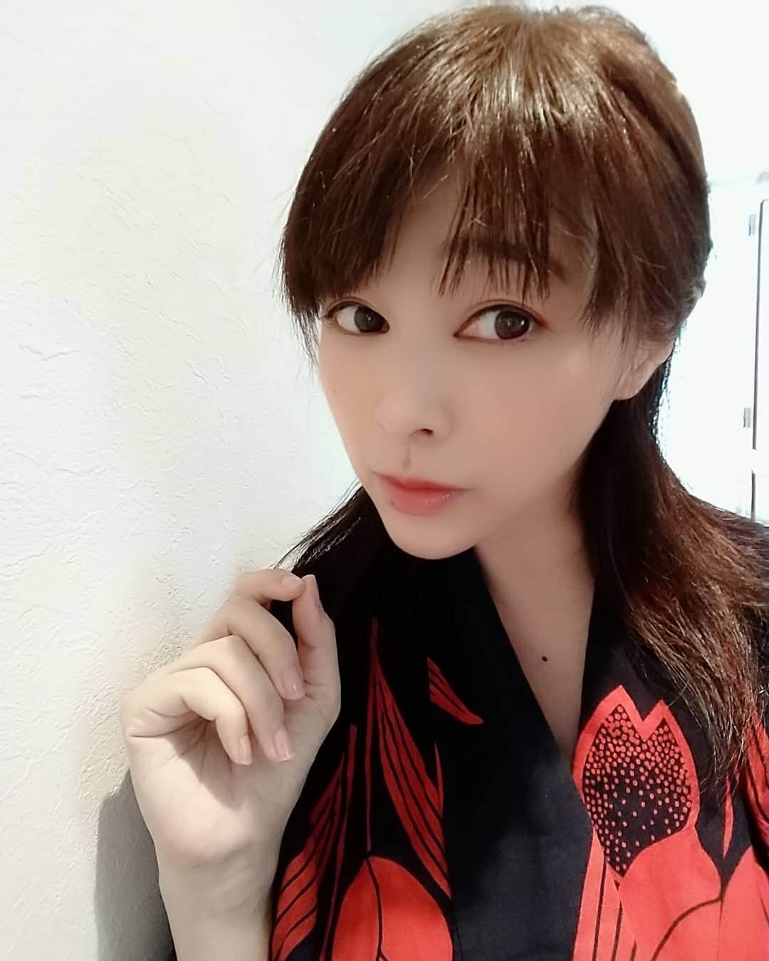 のインスタグラム：「#おはようグラビア  祖母が作ってくれた浴衣 形見になってしまったよ(泣)  おばあちゃん、ありがとうね大好きだよ(´；ω；｀)💕」