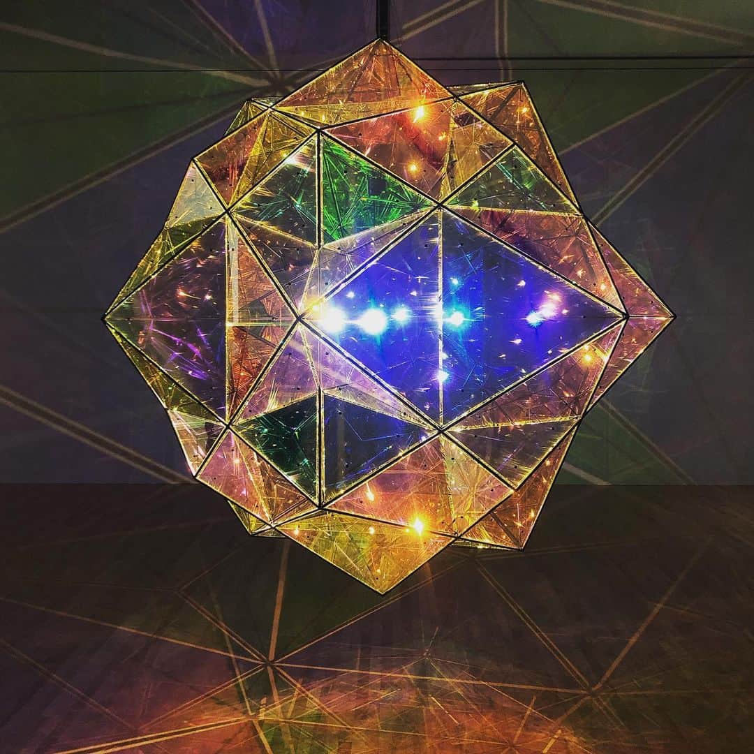 西山由のインスタグラム：「“ The exploration of the centre of the sun ” par Olafur Eliasson.」