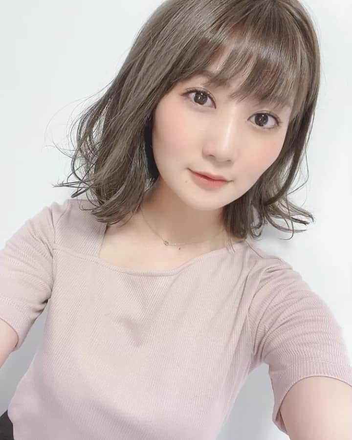 のインスタグラム：「♥ そういえばまたお世話になりました🤤💓 いつも急遽お願いするのに、優しくてありがたい。  そして最高に好きな色にしてくれる！助かる！ #newhair #airginzacentral」