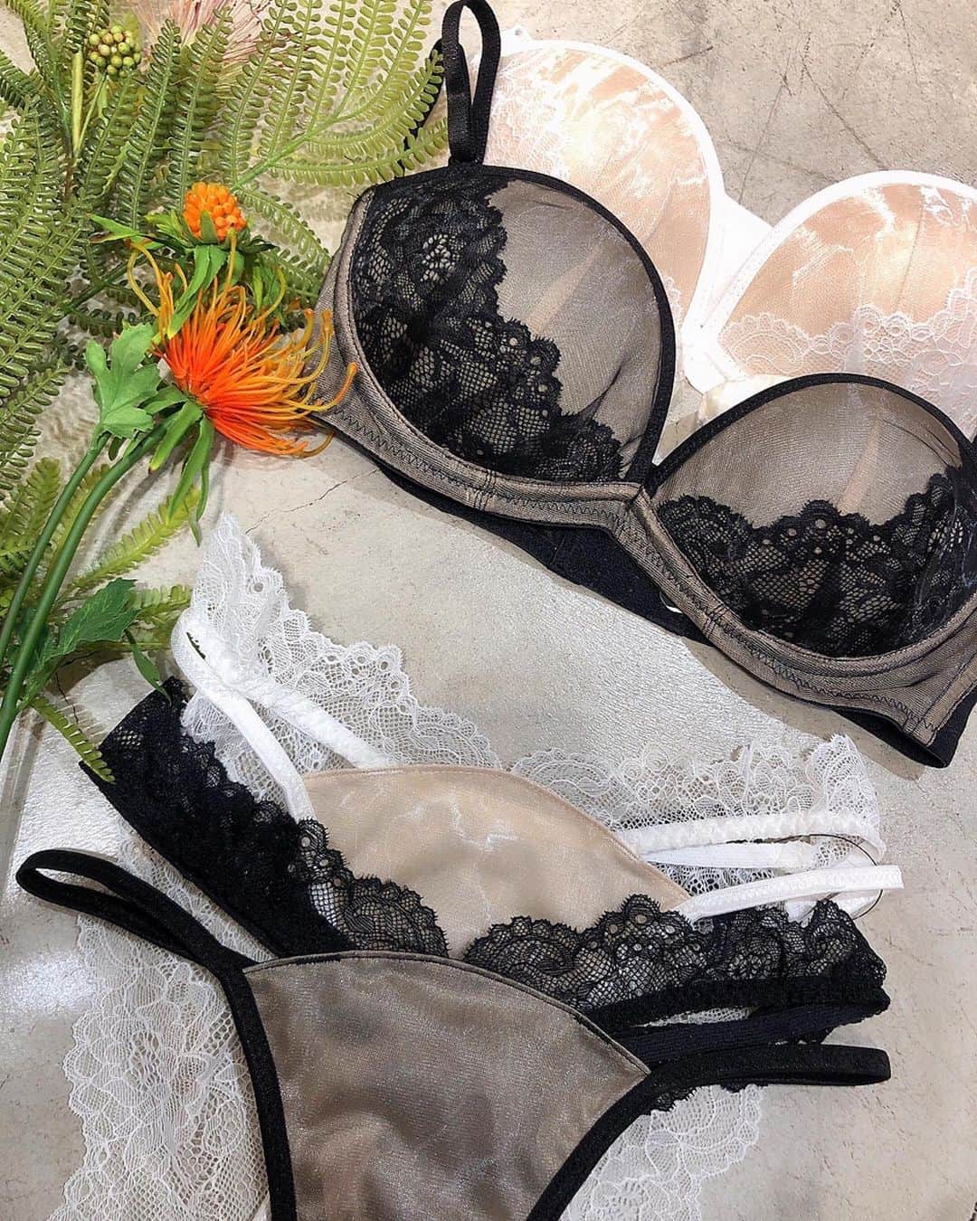 Ravijour札幌4丁目プラザ店のインスタグラム：「#onsale  #シアーレイヤードカバーアップ単品ブラ  のご紹介です✨✨ 詳しくはBLOGへ✈  #ravijourstaff  #ravijoursapporo  #ravijour_official  #ラヴィジュール」