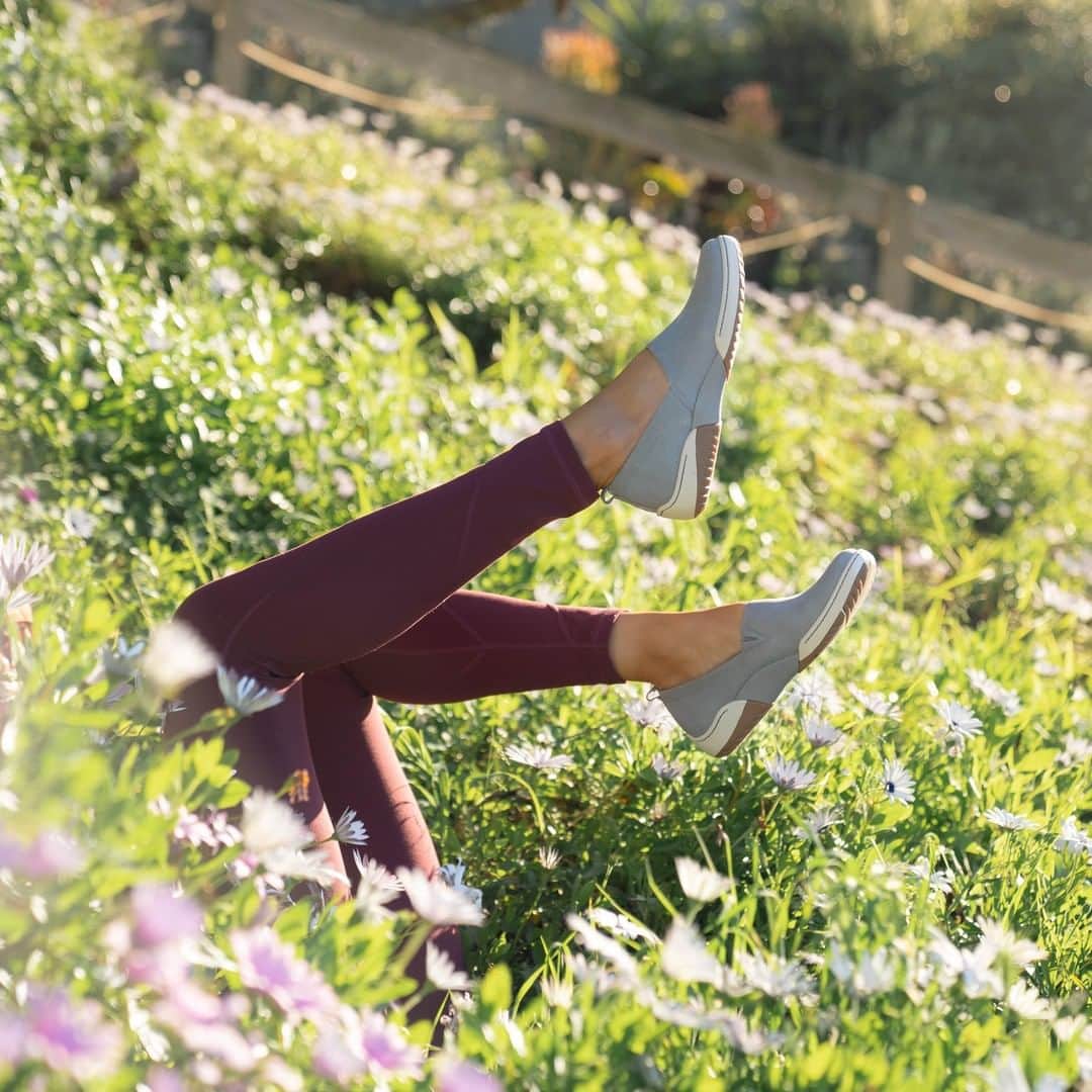 ダンスコのインスタグラム：「Kick-off the weekend!」