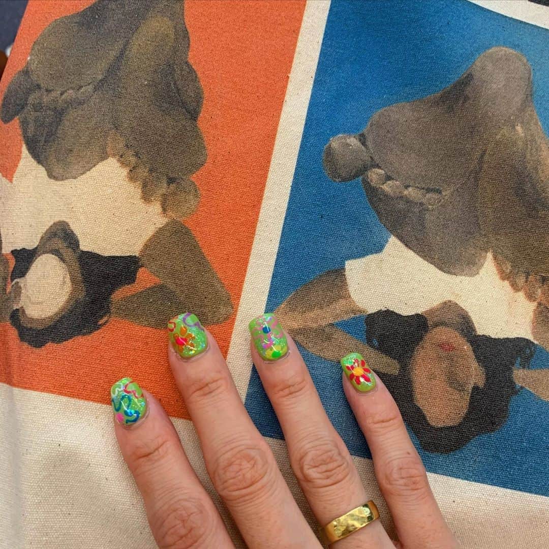UlalaGirlのインスタグラム：「🌼」