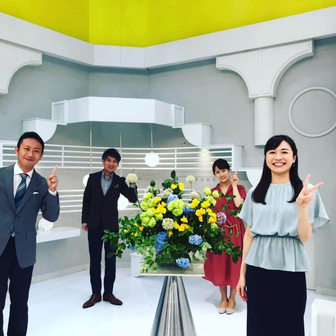 倉橋友和さんのインスタグラム写真 - (倉橋友和Instagram)「冨永さん、2ヶ月にわたり18時台の丁寧な天気解説をありがとうございました！来週からも16時台でお世話になります☀️ #メーテレアップ #アップは午後3時40分から #アップの特集は午後6時15分から #アナウンサー #鈴木しおり #星恭博 #石神愛子 #上坂嵩 #島津咲苗 #倉橋友和 #気象予報士 #山田修作 #冨永幸」6月13日 12時05分 - nbn_kurahashi