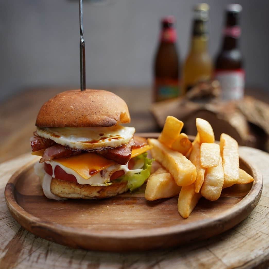 PIT TAVERN 栄店（公式）のグルメインスタ