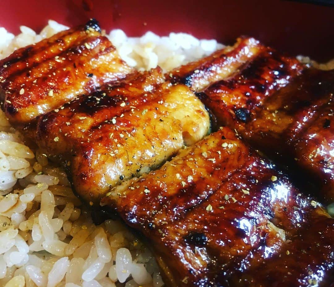宮田麺児のインスタグラム：「鰻すっきゃ。」