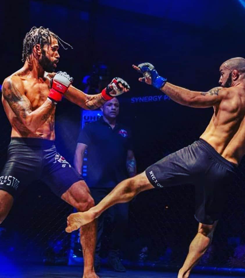 ジョンス のインスタグラム：「I love this shit 🦍 . . . #teamortega#oneshot#oneshotortega#kickboxing#muaythai#mma#bixing#knockout#ko#fight#fights#tritonfights#share#post#postoftheday#newyorkcity#nyc#live#blacklivesmattertoronto」