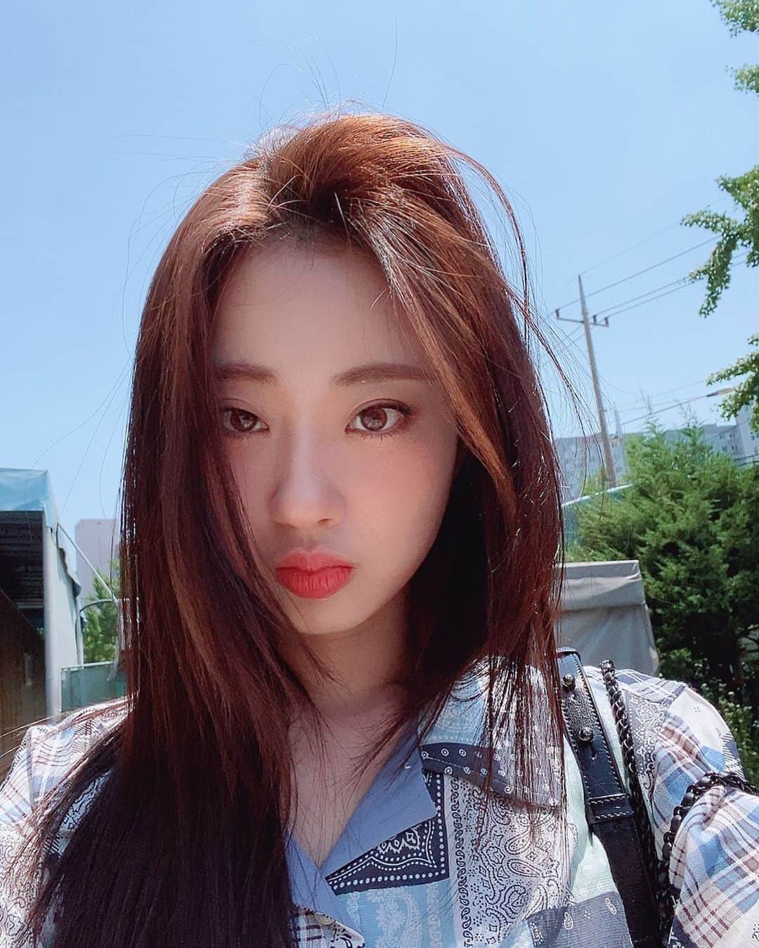 ギョンリ のインスタグラム：「덥지만 좋다. 🌱」