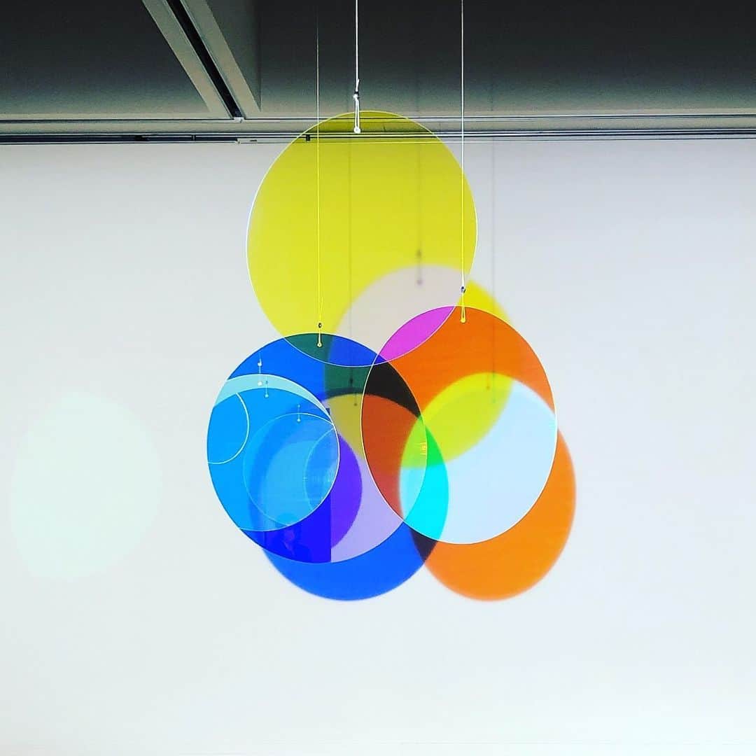 西山由のインスタグラム：「“ Who is afraid ? ” par Olafur Eliasson.」