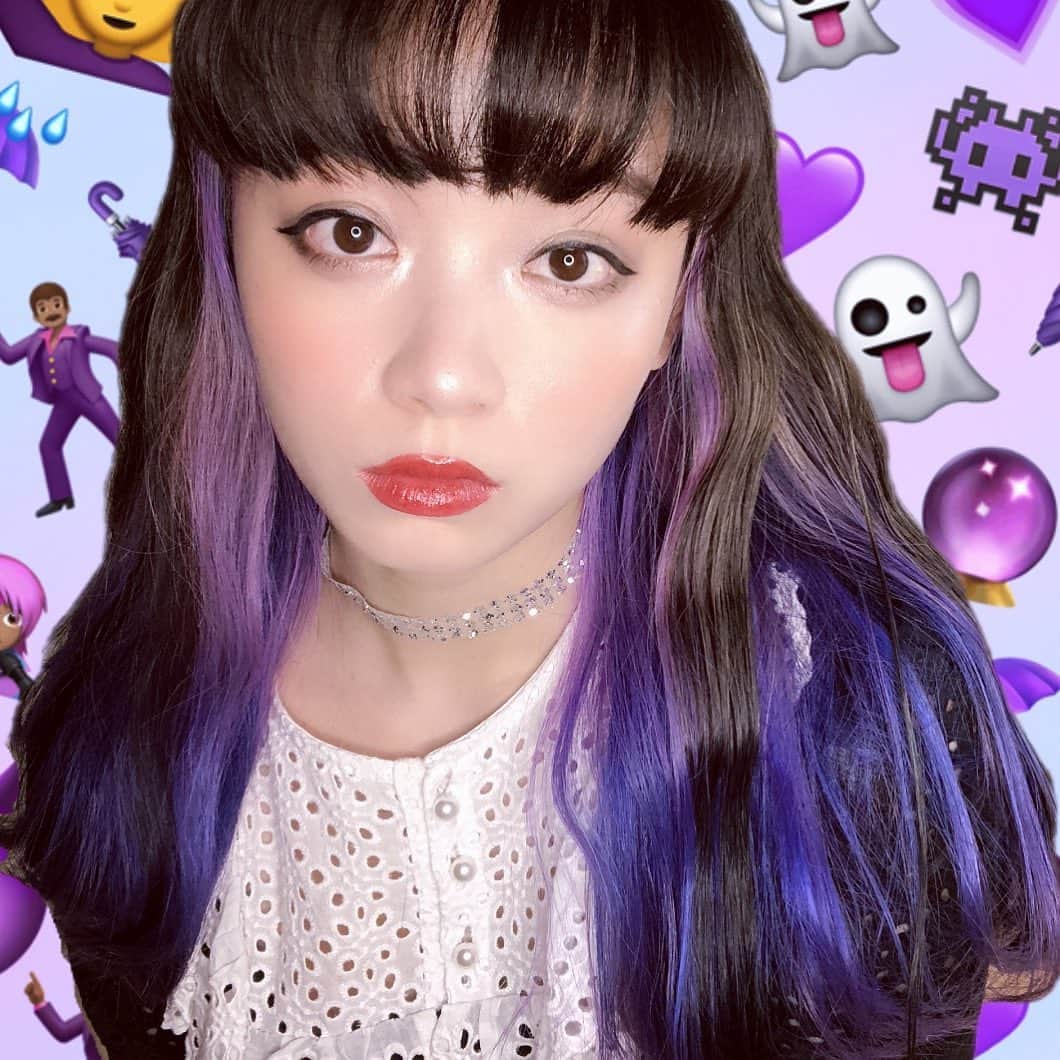 ゆらのインスタグラム：「色落ちして紫になったよ チョーカーは　@hicoselect」