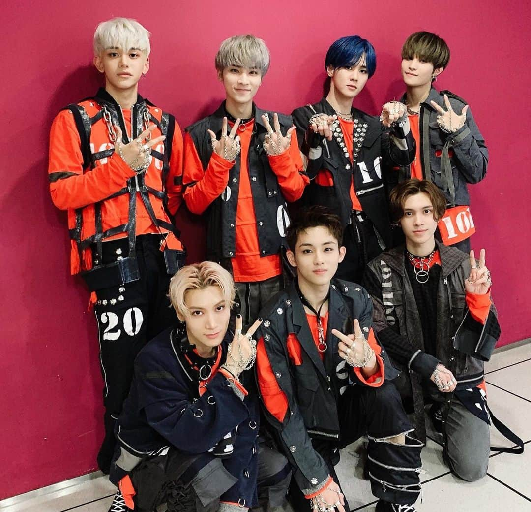 Way Vさんのインスタグラム写真 - (Way VInstagram)「#WayV✖️ SHOW! MUSIC CORE 📸  有威神V陪伴的周六是更美好的周六🥰  #威神V #WeiShenV」6月13日 16時53分 - wayvofficial