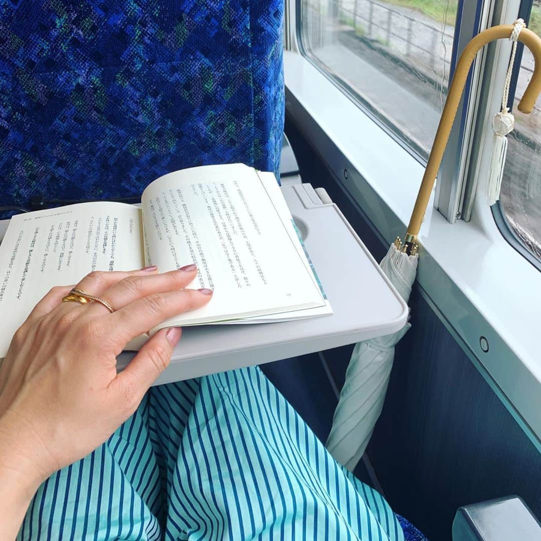 風間ゆみえさんのインスタグラム写真 - (風間ゆみえInstagram)「今週末も午前中9時からルボアフィトテラピースクールのプルミエクラスの講義視聴。 お昼に終えて帰宅。」6月13日 17時55分 - yumie_kazama