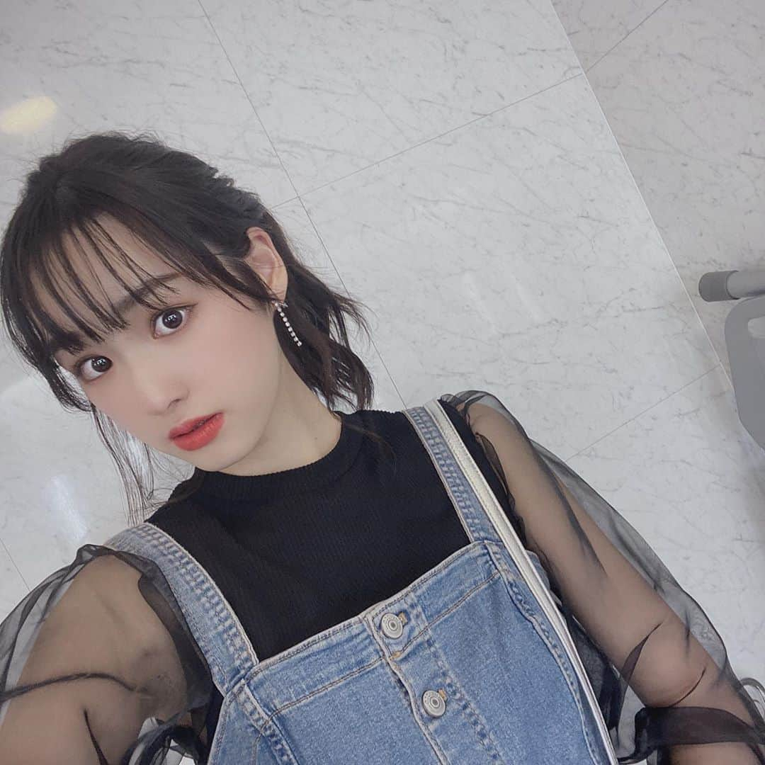 組橋星奈さんのインスタグラム写真 - (組橋星奈Instagram)「・ 今日は土曜授業でした〜 ・ 学校始まったので、インスタの投稿も少なくなっちゃうかもだけど、なるべくあげられるように頑張ります🙌🏻 ・ ・ みんなは土曜日授業とかある？ ・ 皆さん1週間お疲れ様でした！ 来週も頑張ろうね🙋🏻‍♀️ ・ ・ ・  #組橋星奈  #ニコラ  #授業  #学校」6月13日 18時22分 - sena_kumihashi0716