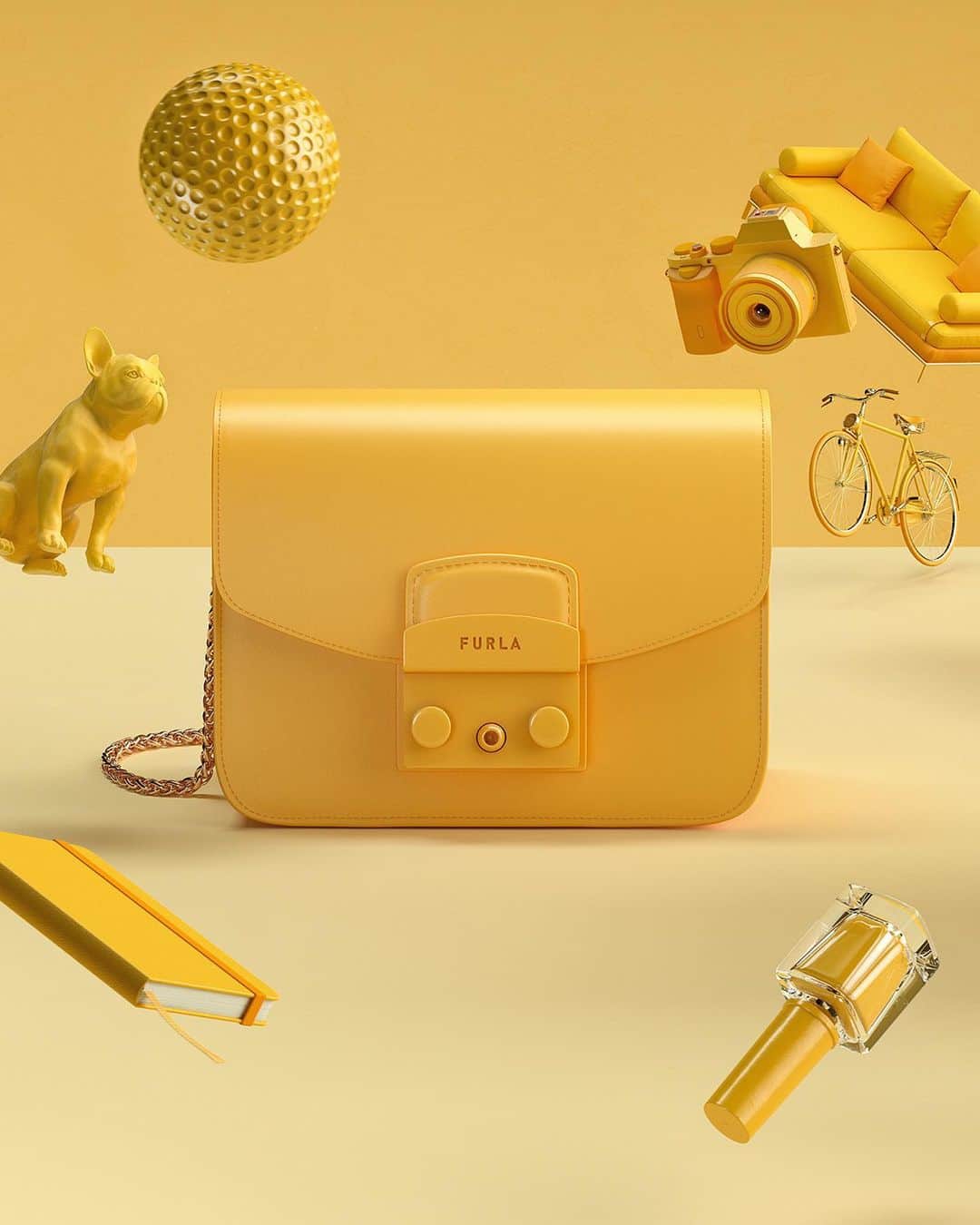 フルラのインスタグラム：「When practical meets pretty: the Furla Metropolis carries it all with style. There’s no part of your day that this beauty won’t brighten.  #furlametropolis #dreammetropolis #thefurlasociety #furlafeeling #newcollection #furla #accessories #fashion」
