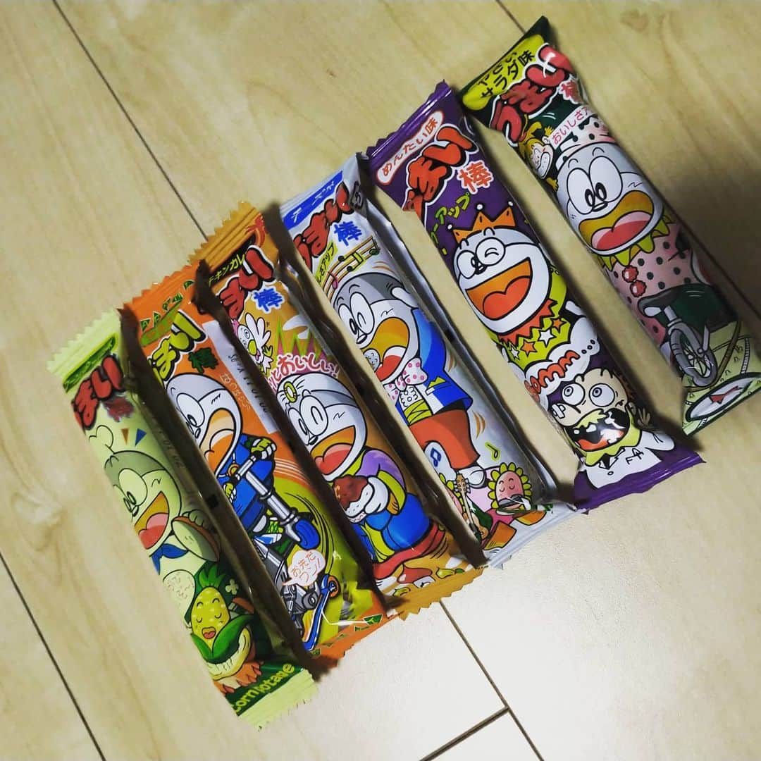 草野歩さんのインスタグラム写真 - (草野歩Instagram)「皆さんは何味が好きですか？😆 #うまい棒#懐かしいシリーズ#美味しい#お菓子」6月13日 19時02分 - kusano_ayumi