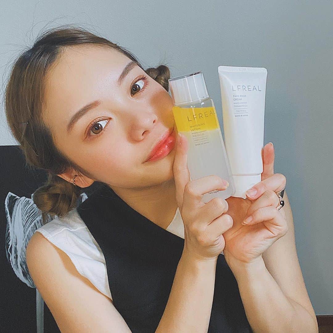 福地夏未のインスタグラム：「💓 先日はインスタライブありがとうございました！ 久しぶりのインスタライブ全然喋れない！笑 . みることができなかった方向けに IGTVに載せていますので見てください♡ . 買ったよ報告もいただき凄く嬉しいです🙇‍♀️💓 _ #LFREAL #coupe #特典プレゼント #チェキ付きます #初回限定セット」