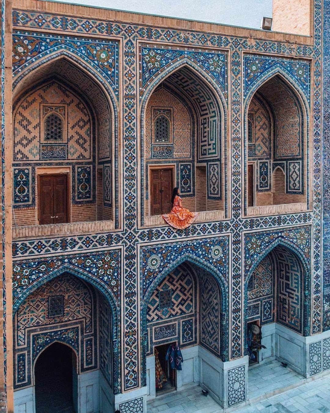 9GAGさんのインスタグラム写真 - (9GAGInstagram)「One can never get enough of the architecture in #Uzbekistan 😍✨ Follow @voyaged for more discoveries around the world! 🌍 | By @thediaryofanomad - #voyaged #discoveries #travel」6月13日 19時30分 - 9gag