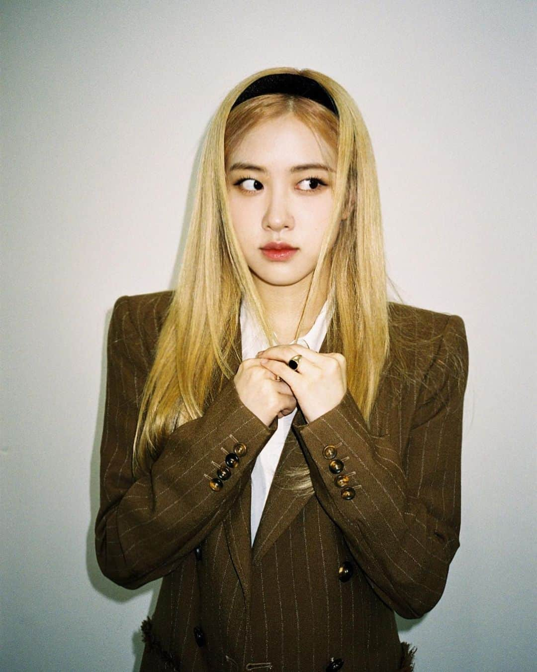 ロゼさんのインスタグラム写真 - (ロゼInstagram)「나두 사진 투척! 24/365🤎」6月13日 21時22分 - roses_are_rosie