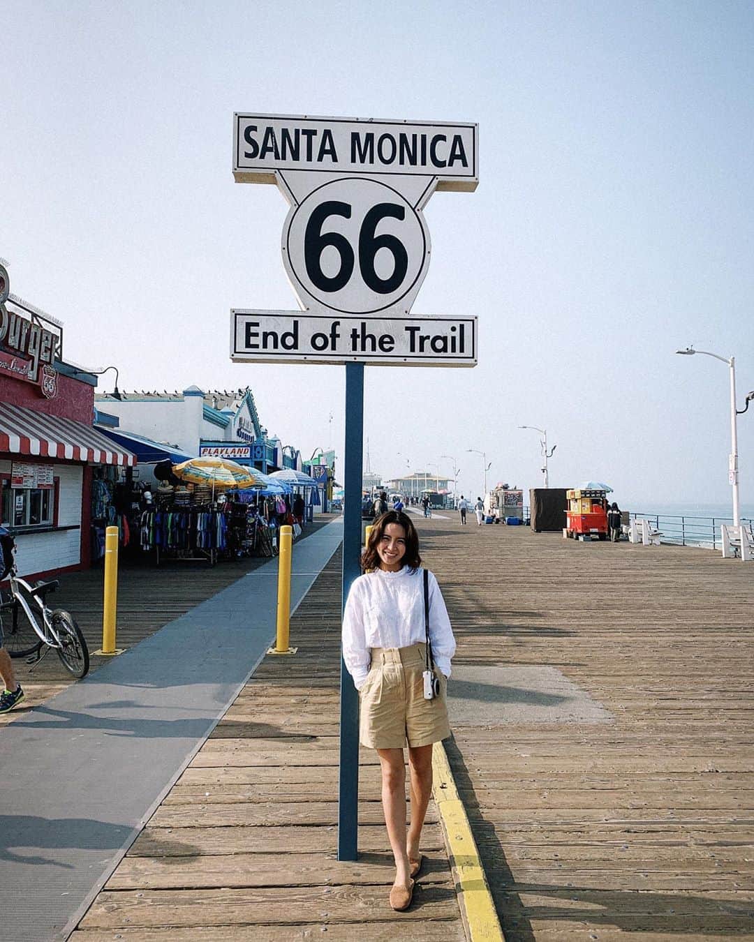 Riho Morishitaのインスタグラム：「Santa Monica 🤍 LAには、好きなショップがたくさんあるの！ショッピングが楽しい🤗💕」