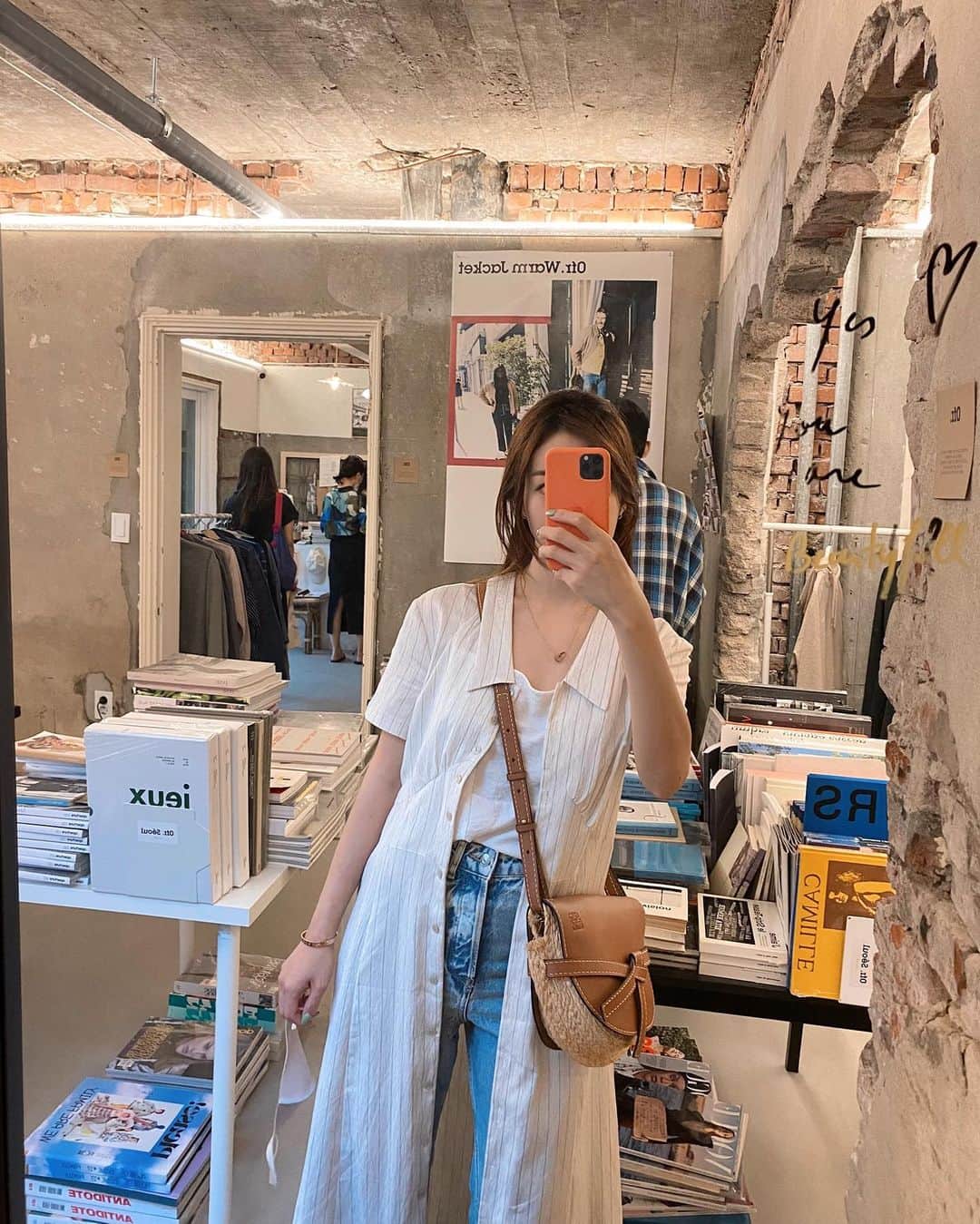 COCO さんのインスタグラム写真 - (COCO Instagram)「ofr. 여기가 그렇게 핫하다며👂🏻 #오오티디 #ootd @outx.o . 가디건으로도 입을수있는 시원한 린넨 원피스 #협찬아님 🙈 cute linen dress that you can also wear as a cardigan #notsponsored 🥰」6月13日 21時31分 - rilaccoco