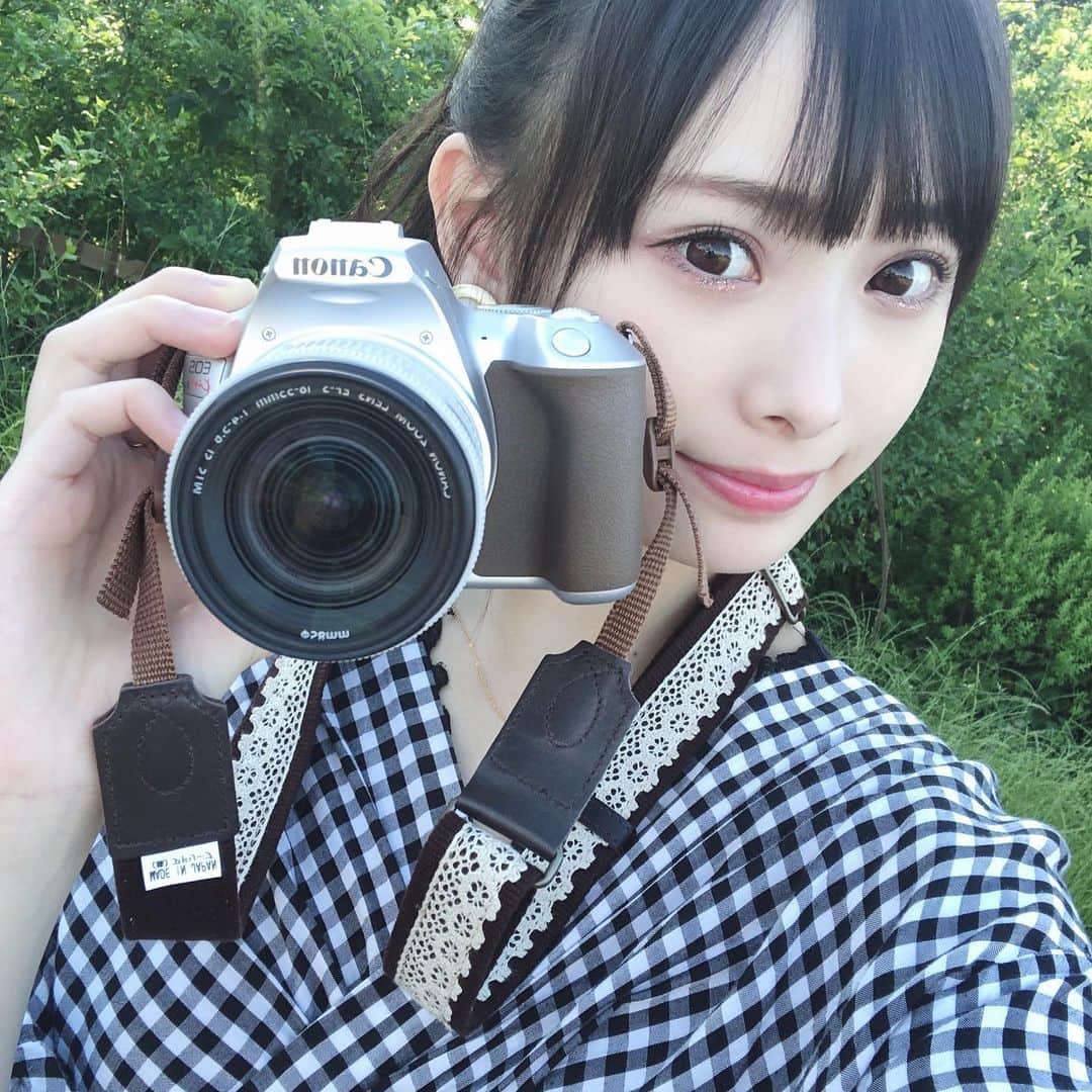 梅山恋和さんのインスタグラム写真 - (梅山恋和Instagram)「#557 #カメラ #📸 #カメラ女子 #💘 #るんるん #🌹🌹🌹 #ポニーテール #おもち映え」6月13日 21時36分 - cocona_umeyama