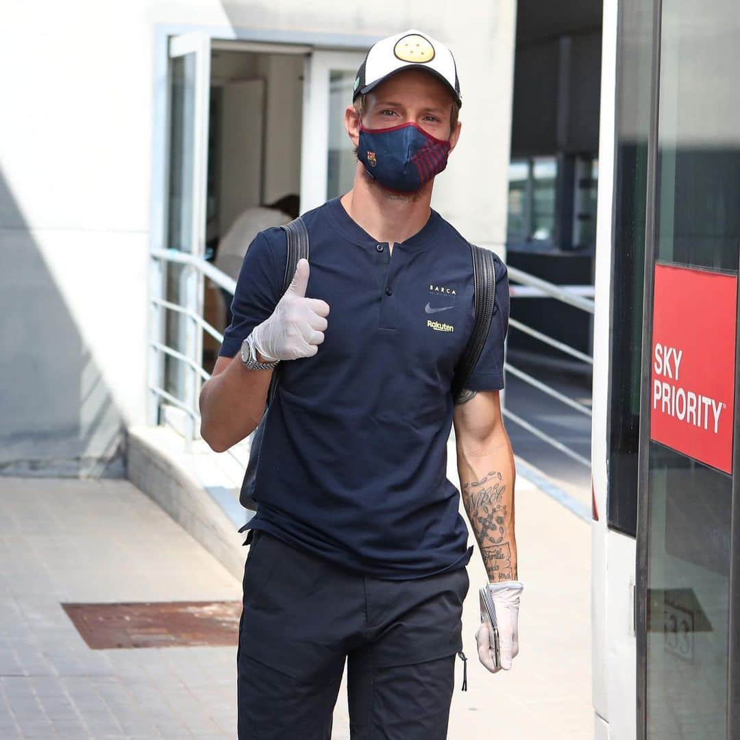 イヴァン・ラキティッチのインスタグラム：「📍Mallorca.🙌⚽️ @fcbarcelona @laliga」