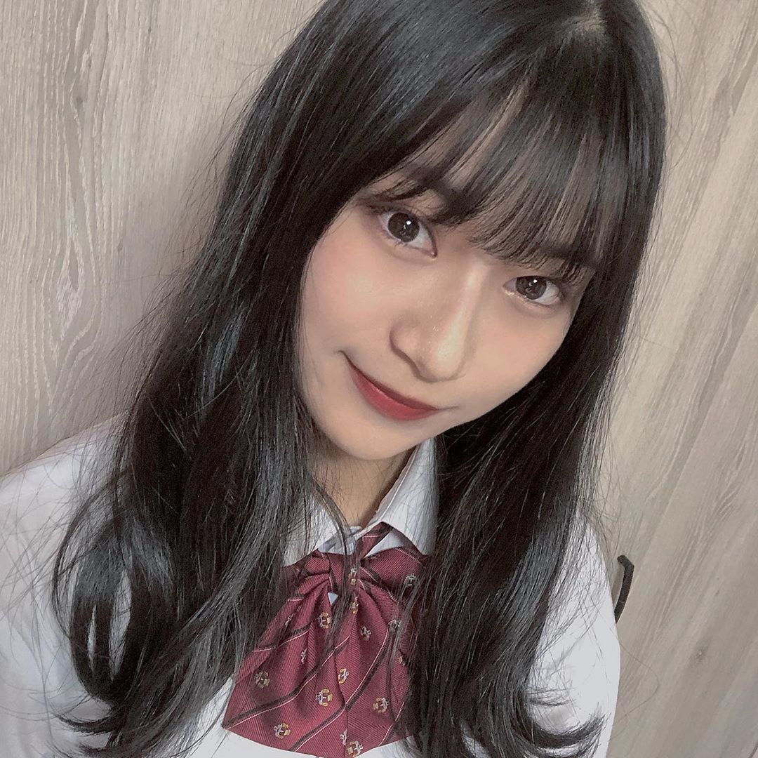 杉山緋那のインスタグラム：「受験生なので投稿頻度落ちますがフォロー外さないでくれると本当に嬉しいです...🥺💖💖 . . . . . #杉山緋那 #サンミュージック #sunmusic #jkブランド #japanesefood #ljk #jk3 #instagood #instalike #instagram #instafashion #insta #instapic #followｍe #制服 #制服コーデ #いいね歓迎 #既読感覚でいいね #」