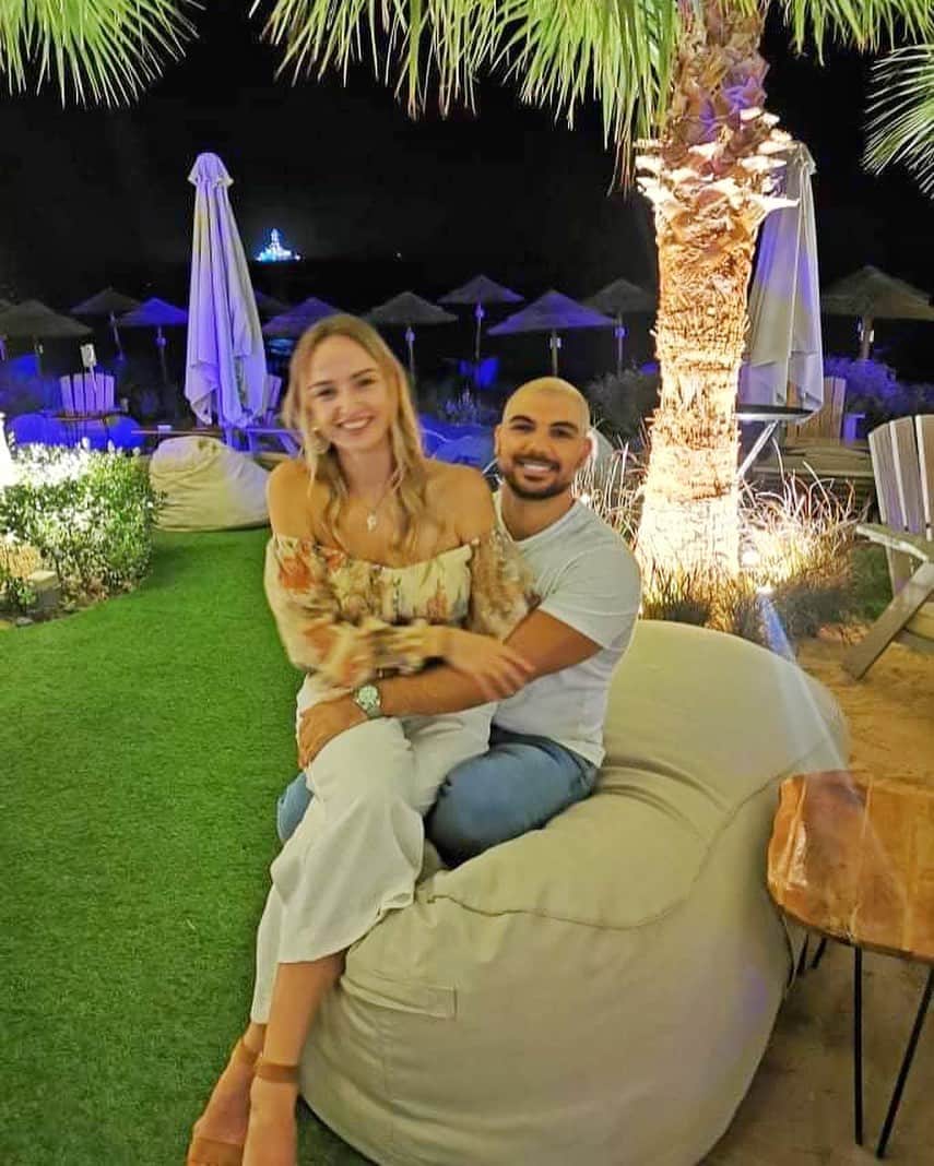 マリナ・デュランダのインスタグラム：「🥂 23」