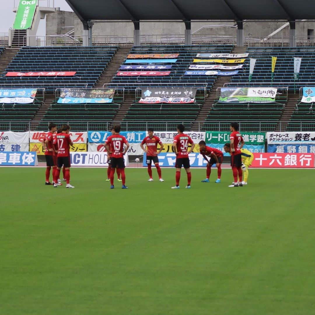 山田将之さんのインスタグラム写真 - (山田将之Instagram)「リーグ再開に向けてまず一歩。 サッカーできる喜びと本当に周りの支援やサポートがあってサッカーができていることを改めて実感しています。  再開に向けてさらに頑張っていきたいと思います！！ FC岐阜関係者の皆様、ありがとうございました！！ .  #山田将之 #No2 #ツエーゲン金沢 #FC岐阜」6月13日 22時52分 - masayuki36