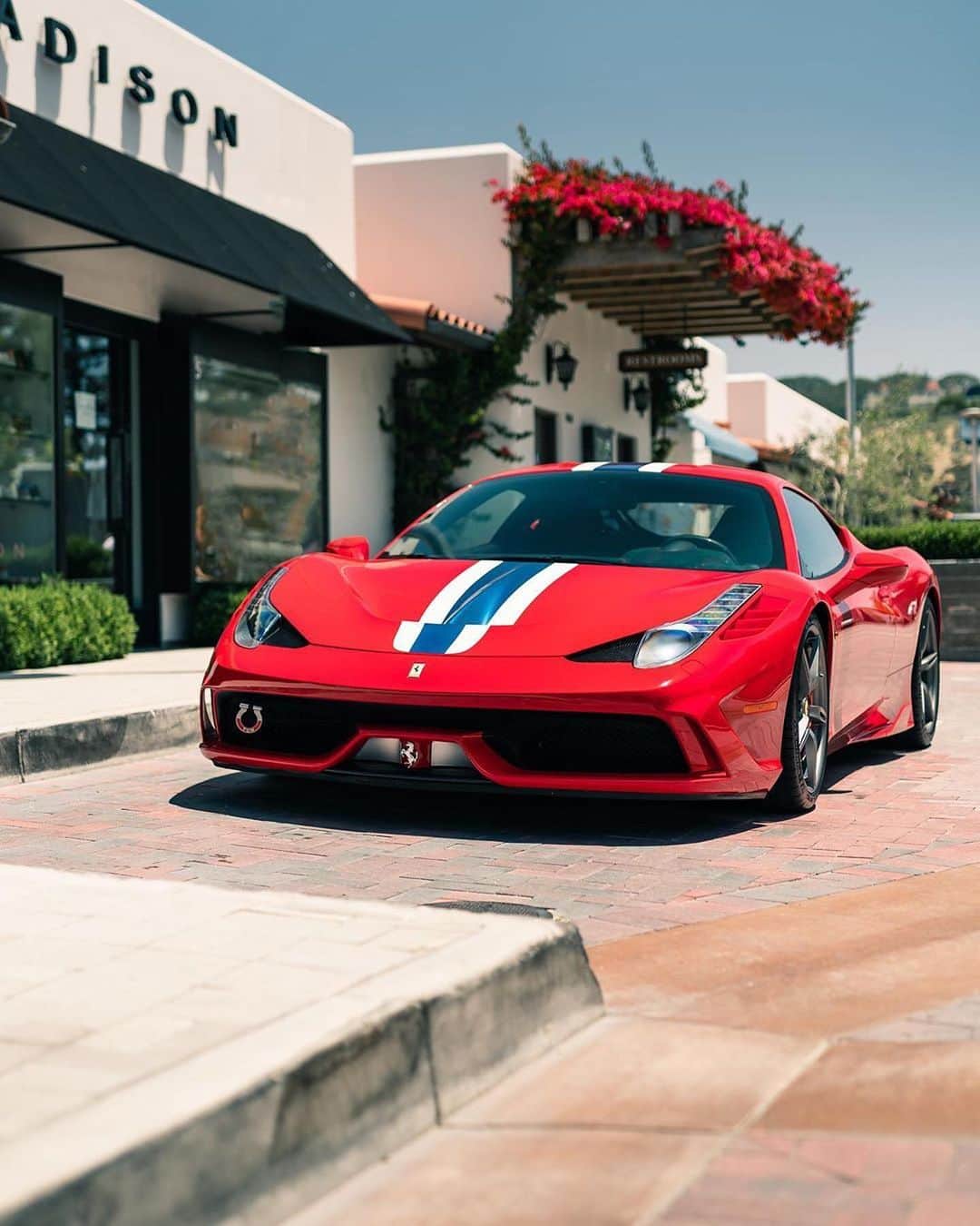 CarsWithoutLimitsさんのインスタグラム写真 - (CarsWithoutLimitsInstagram)「Ferrari #458Speciale Photos @rmg.autos  #carswithoutlimits」6月13日 23時57分 - carswithoutlimits