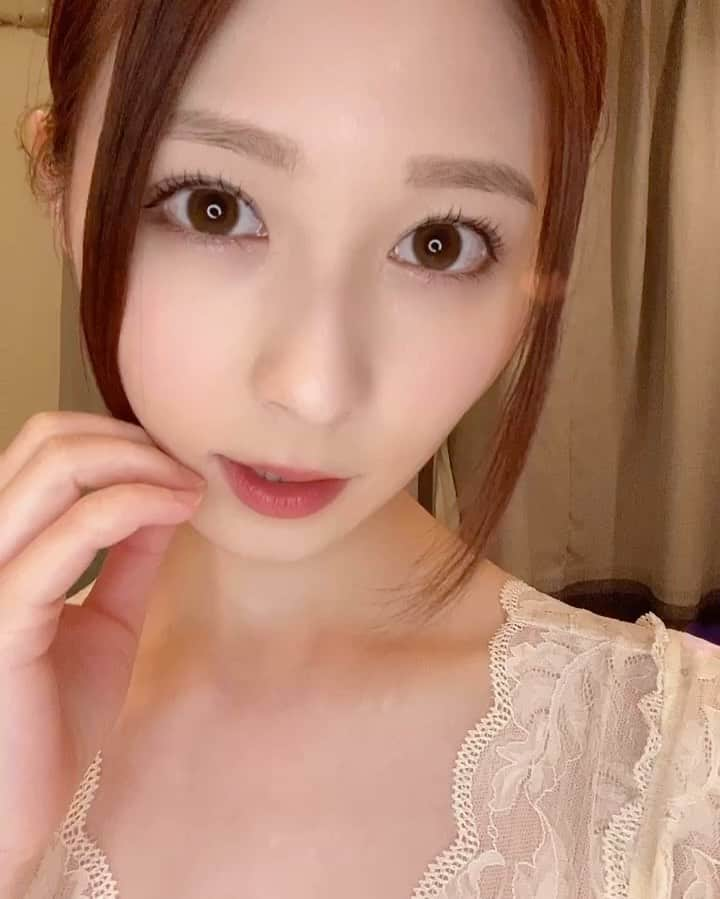 飛鳥りんのインスタグラム：「先輩❤️ #tiktok #イチナナライバー #飛鳥りん #先輩後輩」