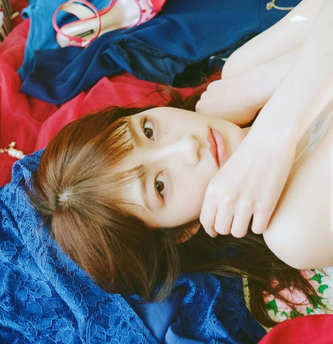 若月佑美さんのインスタグラム写真 - (若月佑美Instagram)「. 毎日、お疲れ様です . 平日、休日関係なく 心は1年中働いている。 だから　何もなくても 『よく頑張りました、お疲れ様』 といつでも自分にお伝えくださいね . #goodnight  #若月佑美」6月14日 0時44分 - yumi_wakatsuki_official