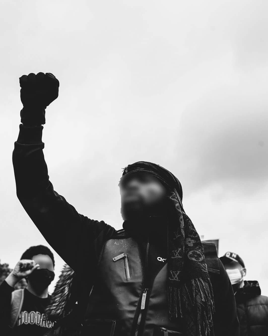 LOVE MAGAZINEさんのインスタグラム写真 - (LOVE MAGAZINEInstagram)「Yesterday’s #BlackLivesMatter demonstrations in London by @official_kaicapture 🖤」6月14日 1時09分 - thelovemagazine