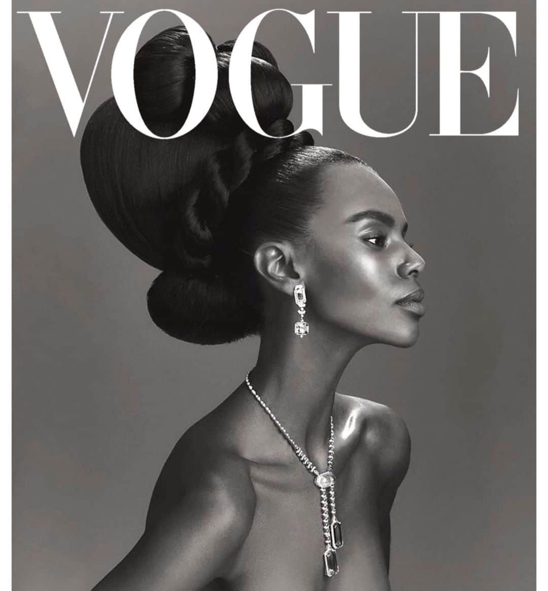 グレースマハリーのインスタグラム：「They told us to be the change we want to see. Well, here’s a start.  #voguechallenge . . . We’d love to see more covers with community focused activists and content that supports LONG-term, positive social impact.」