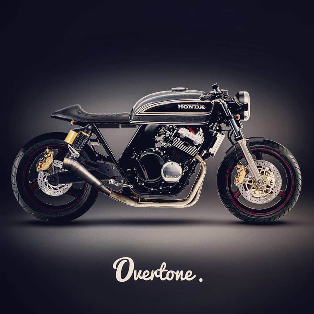 epidemic_motorsさんのインスタグラム写真 - (epidemic_motorsInstagram)「HONDA CB400 Superfour  Cafe racer design by @overtone_design_hk  #custombike #caferacer #honda #motorbike #motorcycle #retro #bart #vintage #followme #likeforlike  #cb400sf #cb400 #epidemic_motors #epidemicmotors」6月14日 3時51分 - epidemic_motors