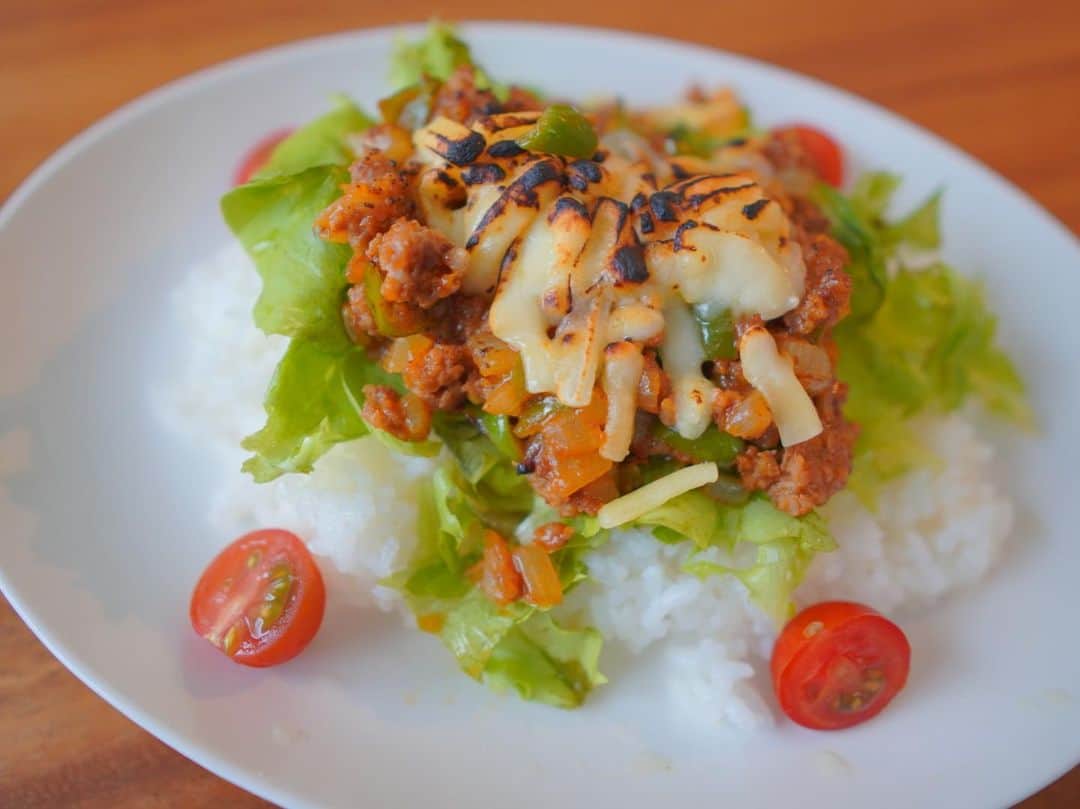 金子貴俊さんのインスタグラム写真 - (金子貴俊Instagram)「昨日のだけど💦 ランチはたかパパご飯の タコライス(^^) 子供達はたこ焼きソース入れた味の方が好きらしい🤔 甘味の感じがそちらの方が良いのかな〜。子供の好みって面白いなぁー。 #タコライス#tacorice #パパごはん #パパご飯 #金子貴俊」6月14日 14時17分 - takatoshi_kaneko