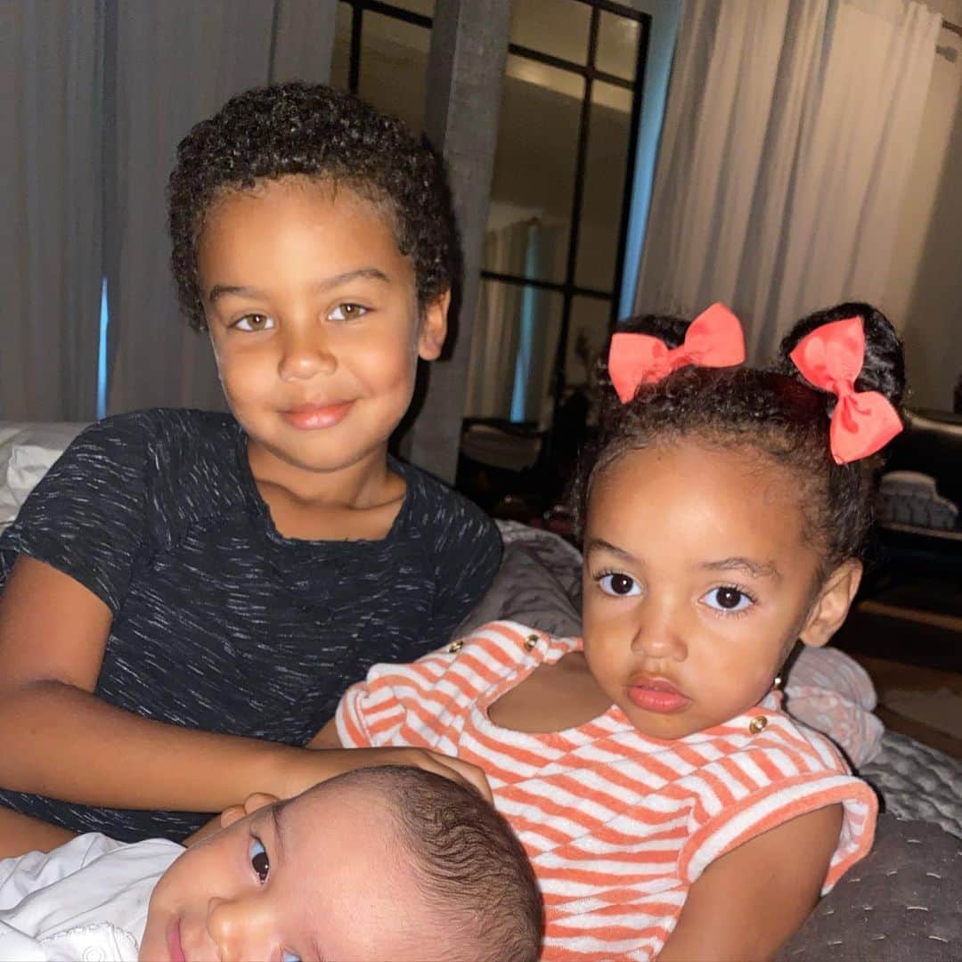ニコール・トルンフィオのインスタグラム：「All mine 🥰💗😍🙏🏼 actually.... my belief is they are not “mine”, I’m just here to raise, nurture and nourish them, to love them and guide them the best way I can. Hopefully they will love and respect me for that, and we will create a forever unbreakable bond that will keep us close, so we can share a million memories and laughs together for our entire lifetimes. I respect these little people as equals and I probably learn as much if not more from them as they do from me. Im so grateful for all the new knowledge out there that is accessible to us, about raising children, understanding children, the science of a child’s mind and how to nurture them in the right way as opposed to the old harsh ways that make a household seem like a dictatorship. The thing I love the most about the World Wide Web, is the fact that we can’t be fooled anymore with what we are told is right, there is endless information out there, research and proof that things like spanking children is not effective, information about the right way to raise children successfully and what actually works! I love the #montessori approach personally for all things. I have read some incredible books on this too, most recently “How to raise Successful people” by Esther Wojcicki ( @heywoj )it’s a great read, highly recommend it to all the parents out there still trying to figure it out, like all of us! We are in this together 🙏🏼🙏🏼🙏🏼🙏🏼 #parenting」