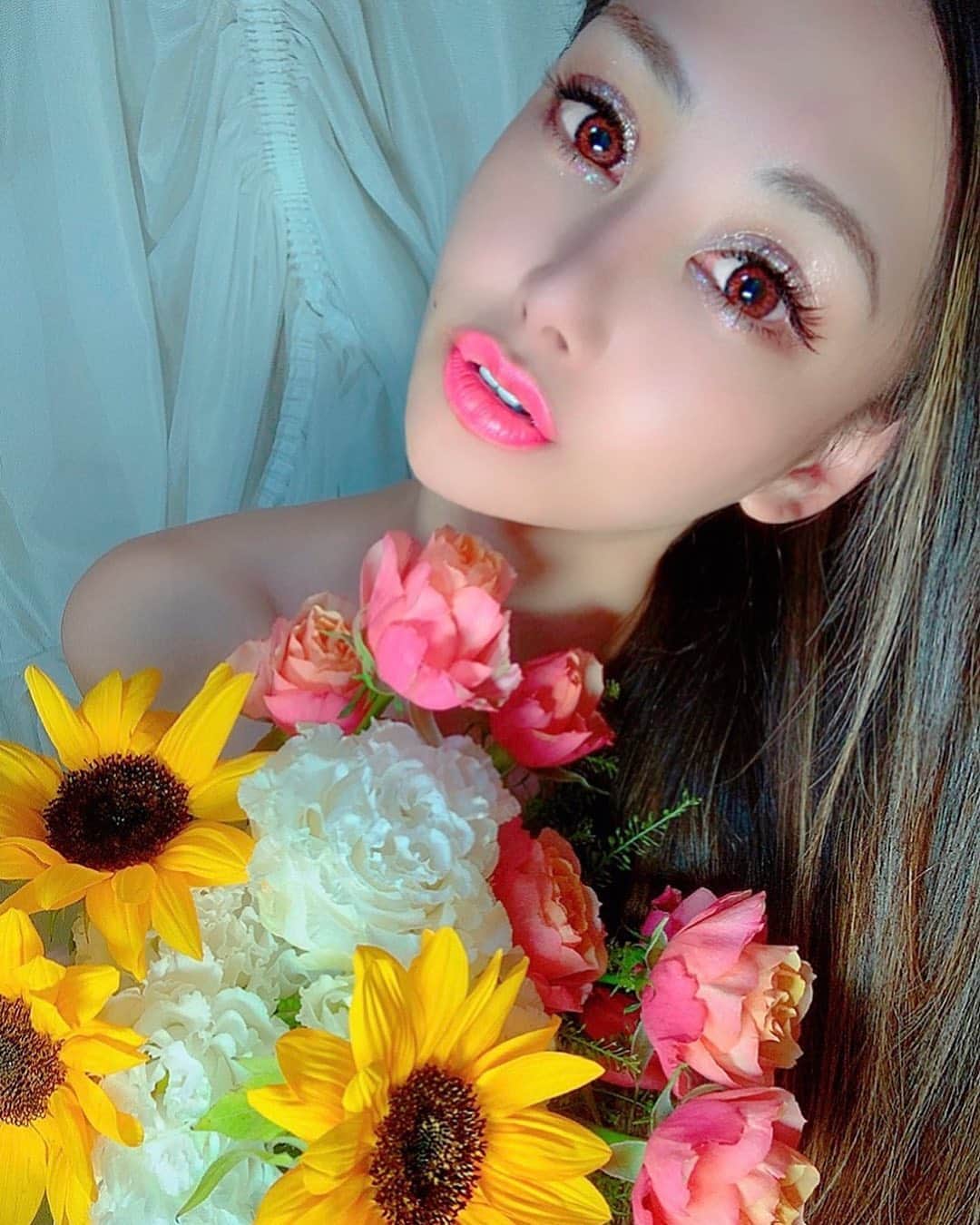 のインスタグラム：「#haveahappysunday 💐💐💐 ﻿ ﻿ @primadonna.kyoto ﻿ ﻿ #japan﻿ #kyoto﻿ #holiday ﻿ #morning﻿ #rainyday ﻿ #rain ﻿ #rainyseason ﻿ #happy﻿ #happyday ﻿ #flower﻿ #bouquet﻿ #present﻿ #birthdaypresent ﻿ #birthday ﻿ #happybirthday﻿ #ビジョビ」