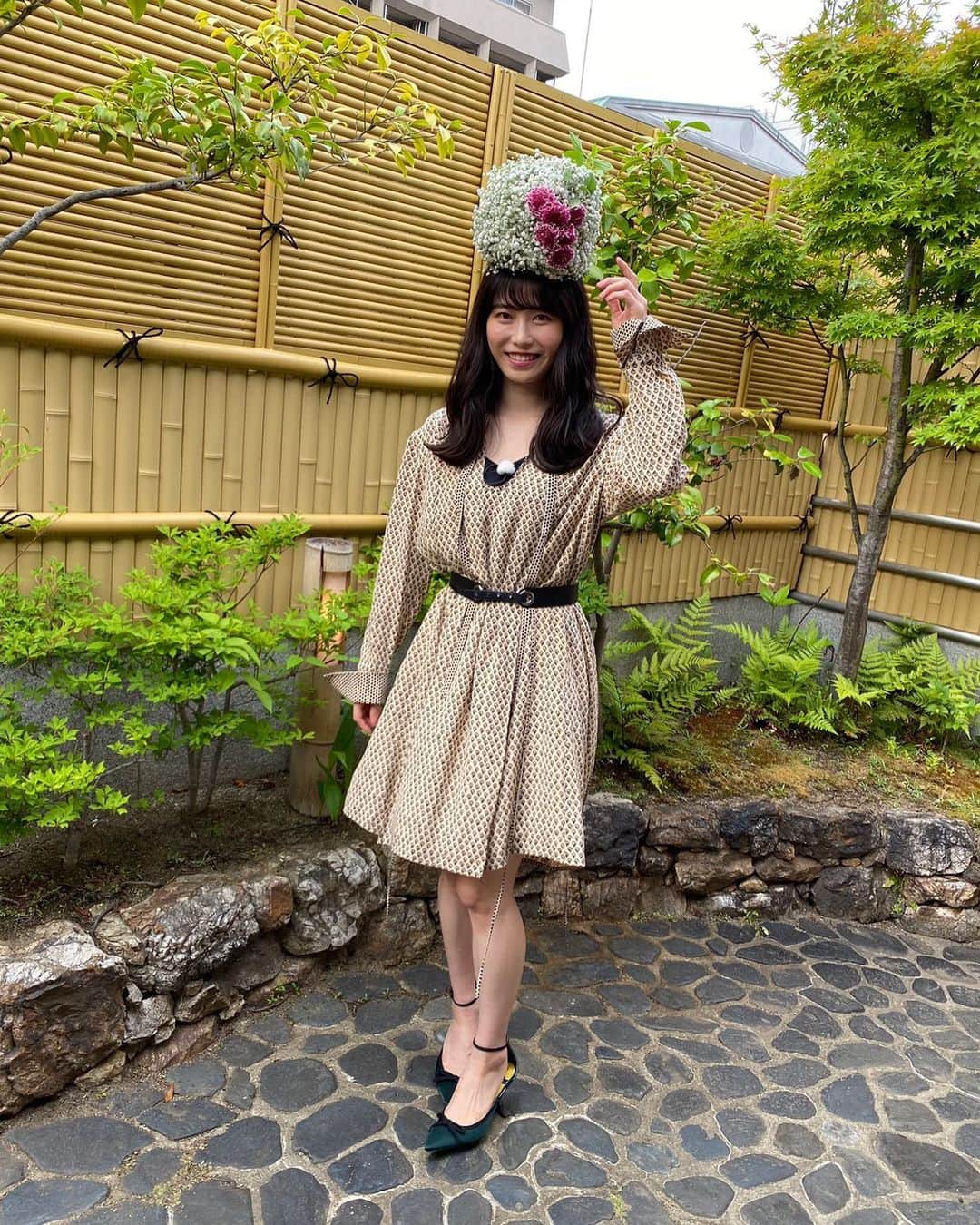 横山由依さんのインスタグラム写真 - (横山由依Instagram)「花結い師の TAKAYAさん (@hanayuishi_takaya ) に花結いを教えていただきながら 自分で仕上げました。 気付いたら大好きなぶどうに🍇  #京都 #kyoto #いろどり日記 #花結い」6月14日 11時07分 - yokoyamayui_1208
