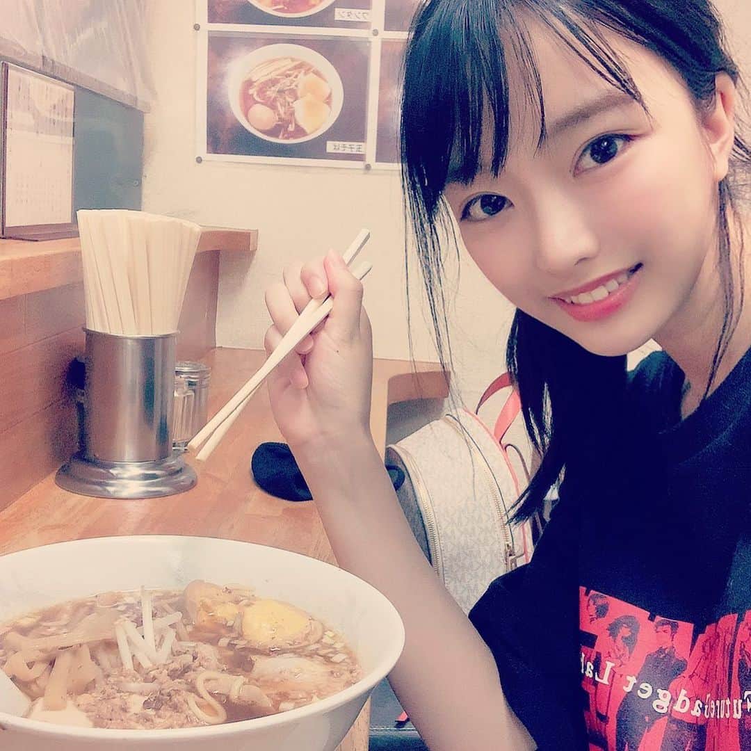 吉沢朱音のインスタグラム