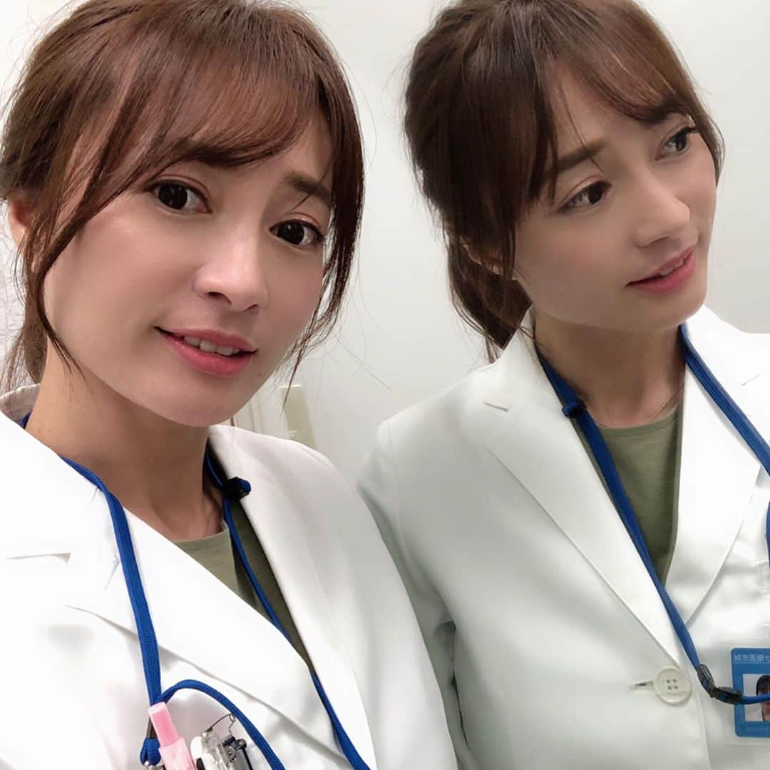 新山千春さんのインスタグラム写真 - (新山千春Instagram)「撮影の合間に！！ #女医 👩‍⚕️🎬 . . . 来週からまた 新しい作品🎬📺に入るので  その前に肌を整えたくて  @venus_beauty_clinic で ピコレーザーしてきました！  ダウンタイムも全くないから そのまま仕事行けるし、 化粧のりが違う😍 即効性が嬉しい♥ よーし頑張れる！！ @venus_beautyclinic_ginza  #銀座クリニック #美肌治療 #美容 #銀座 #ピコレーザー #新山千春」6月29日 8時39分 - chiharuuu_0114