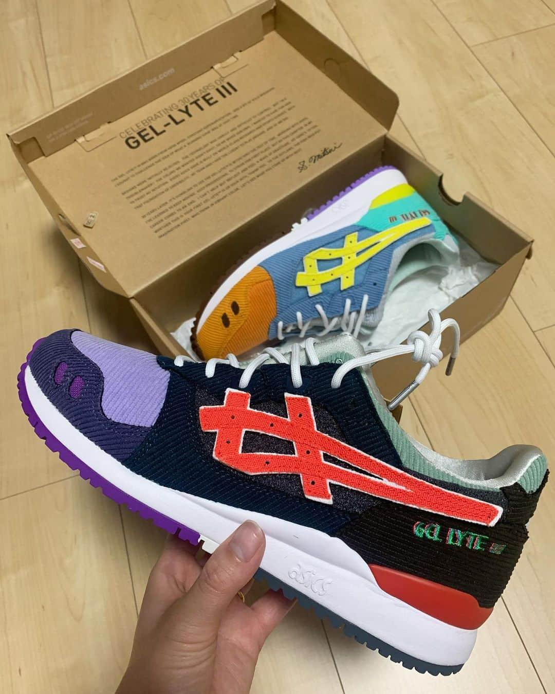 岩崎藍さんのインスタグラム写真 - (岩崎藍Instagram)「. .  SEAN WOTHERSPOON × ATMOS × ASICS GEL-LYTE III . . 可愛すぎる❤️ . . #asics #asicsgellyte3 #seanwotherspoon #atmos #sneakers #sneakerheads #sneaker #sneakerhead #sneakerness #sneakergram #sneakergallery #sneakersnstuff #sneakerporn #sneakeraddict #sneakernews」6月29日 9時07分 - ai0806ai