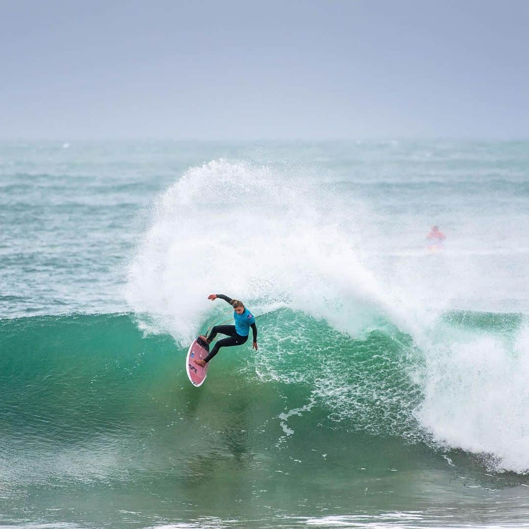 レイキー・ピーターソンさんのインスタグラム写真 - (レイキー・ピーターソンInstagram)「I miss this... Jbay is my favorite event, such a special place. Came across some photos from last year. Hopefully be back in the jersey again soon!」6月29日 9時16分 - lakeypeterson