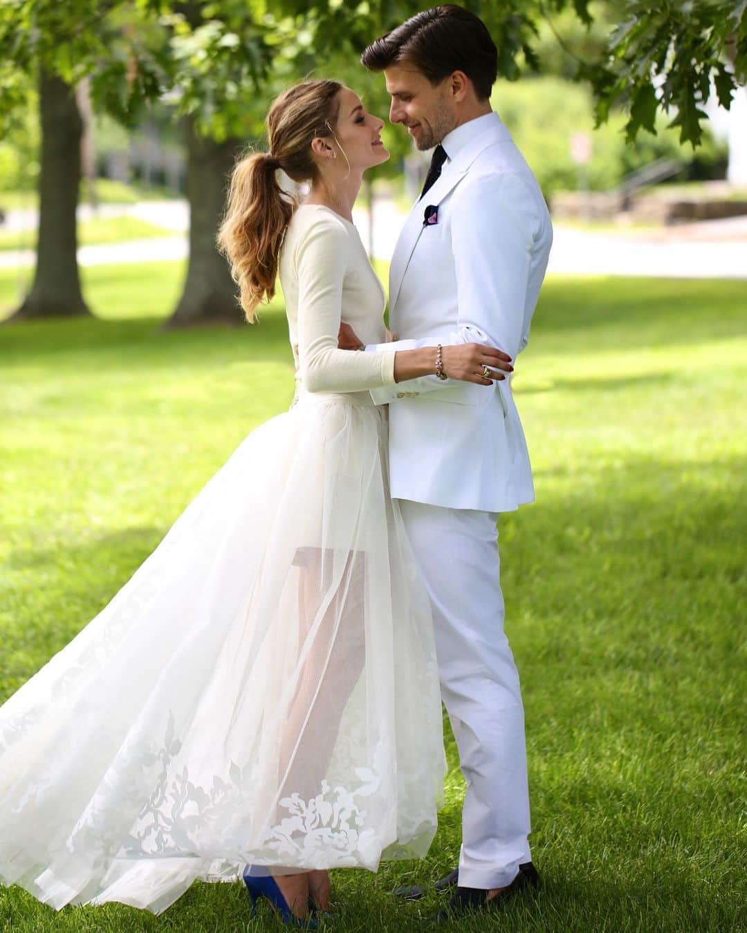 オリヴィア・パレルモのインスタグラム：「👩‍❤️‍👨 Happy wedding 💍👰🤵anniversary mein Schatz 💕😘🔥」