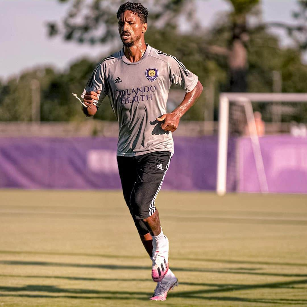 ナニさんのインスタグラム写真 - (ナニInstagram)「Work hard and good things will come. 🙌 #OrlandoCity #MLS #training」6月29日 1時03分 - luisnani