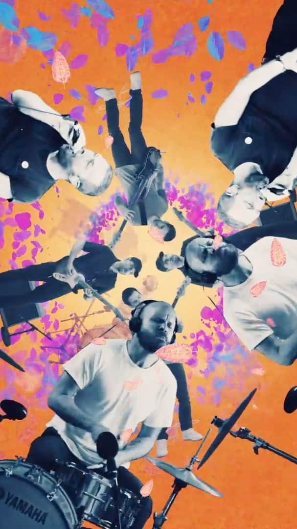 Coldplayのインスタグラム：「Watch last night's performance of Paradise for @glblctzn’s Global Goal concert to combat the disproportionate impact of COVID-19 on communities of colour. Filmed & produced by @impossiblebrief  #Equality #GlobalGoalUnite」